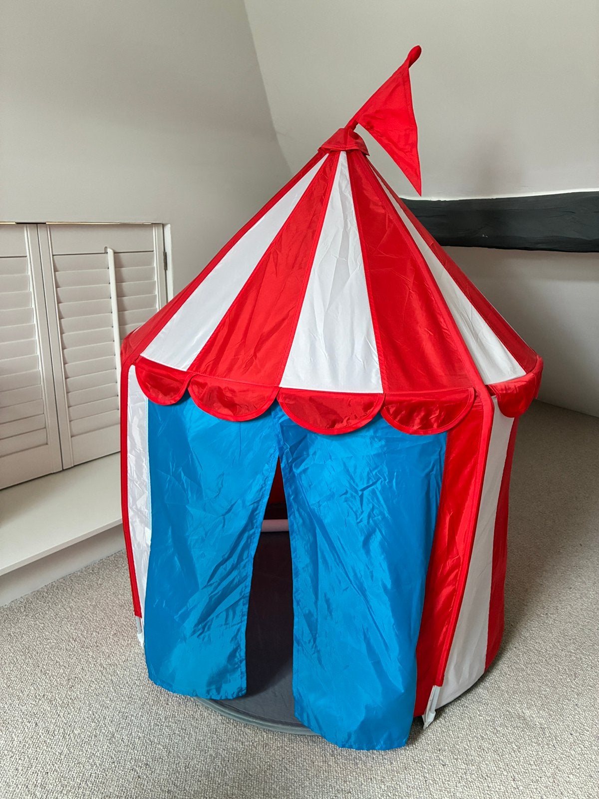 Speeltent circus, Ophalen, Zo goed als nieuw
