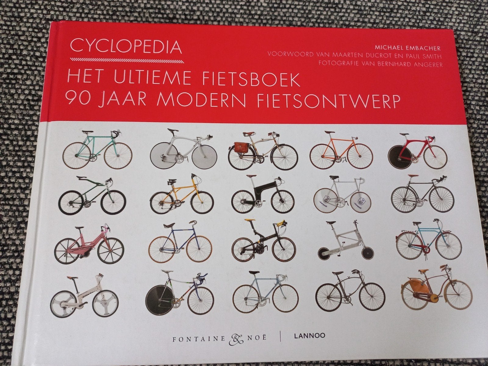 Cyclopedia: Het Ultieme Fietsboek - 90 Jaar Fietsontwerp, Boeken, Ophalen of Verzenden, Zo goed als nieuw, Algemeen, Michael Embacher