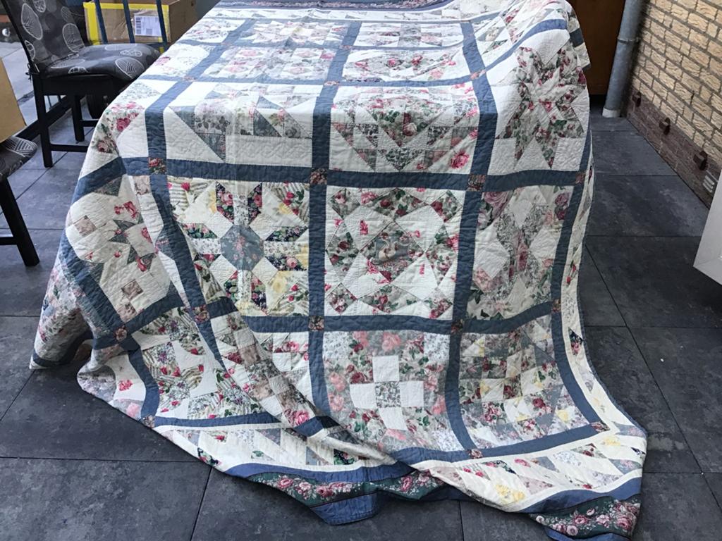 Quilt 210x270 cm handgemaakt, Ophalen, Overige kleuren, Zo goed als nieuw, 30 tot 120 cm