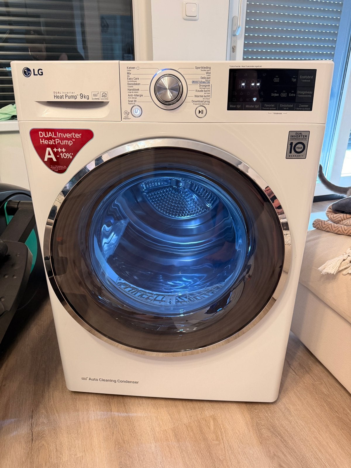 LG Warmtepompdroger 9 kg defect vaste prijs, Ophalen, 8 tot 10 kg, Zo goed als nieuw, Energieklasse A of zuiniger