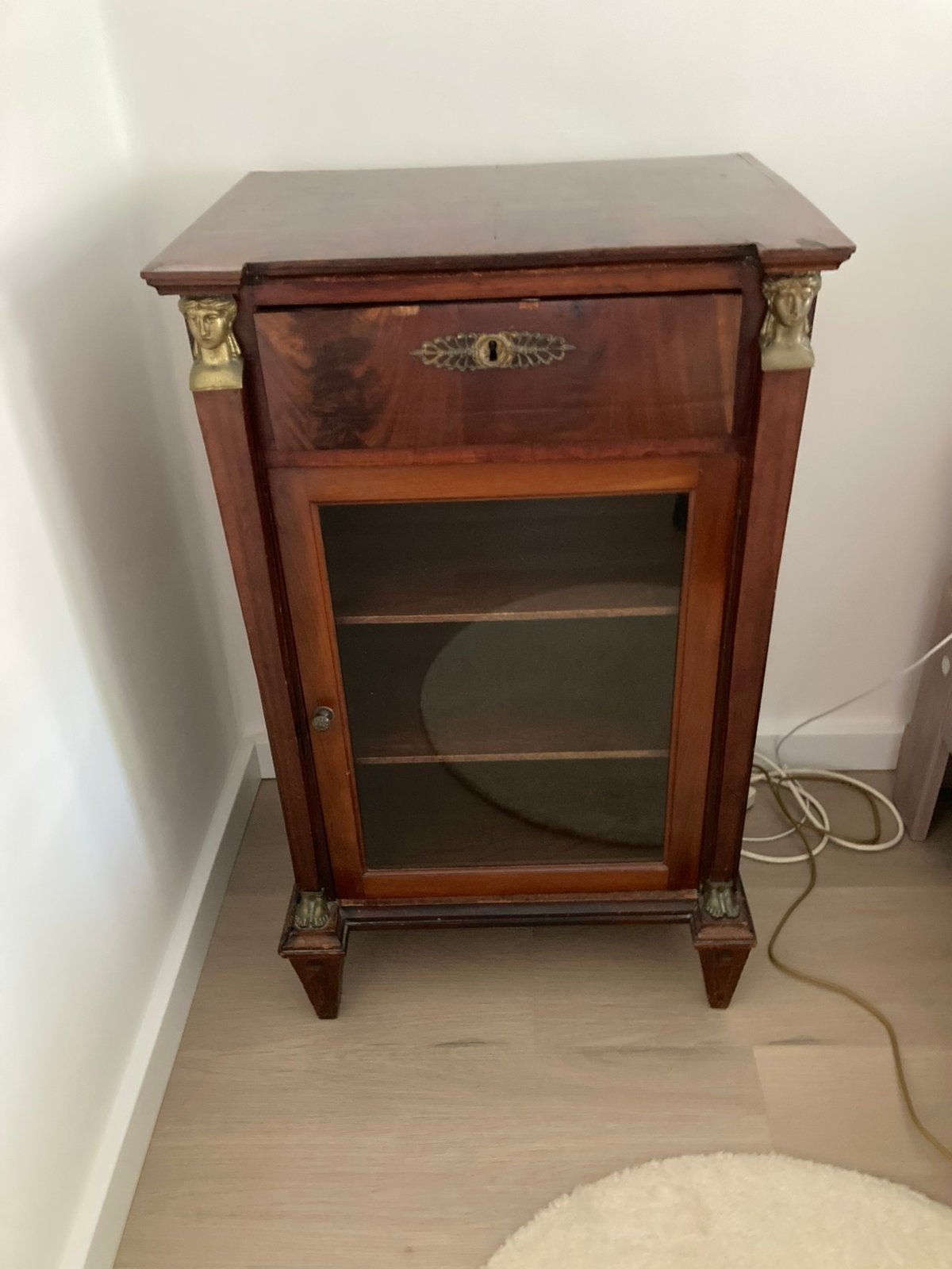 Empire vitrinekastje, Ophalen, 70 cm of meer, Zo goed als nieuw, Glas