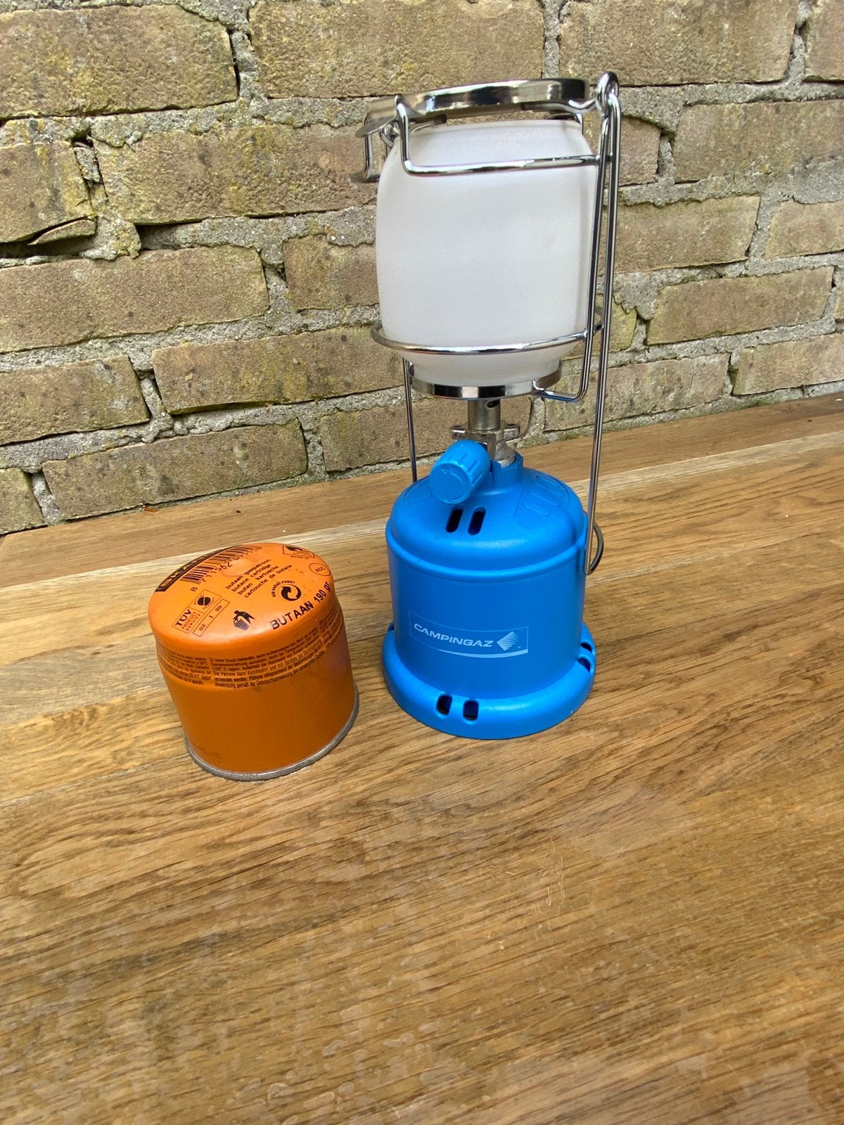 Campingaz C206 L gaslamp /kampeerlamp, Caravans en Kamperen, Ophalen, Zo goed als nieuw