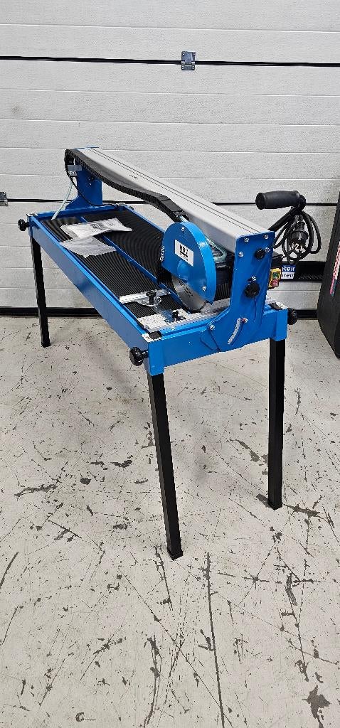 HBM Tegelzaagmachine - Tegelsnijder - 920 mm.- 1200 Watt, Overige typen, Zo goed als nieuw, Minder dan 5 m², Overige materialen