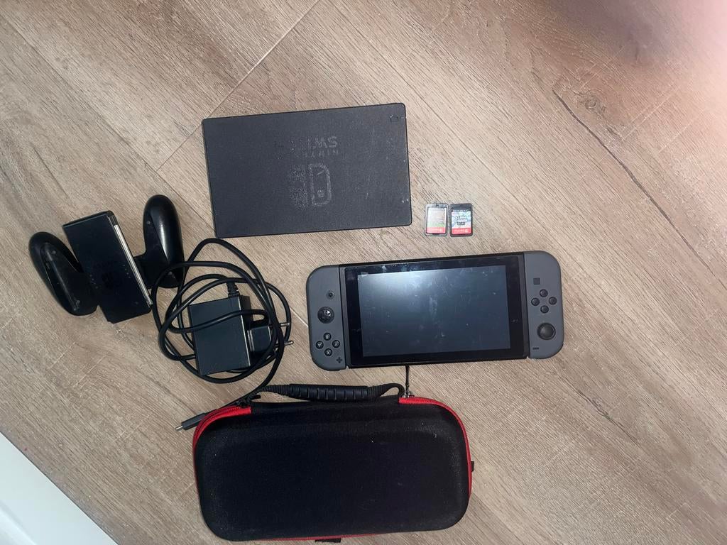 Nintendo Switch Original met accessoires en games, Spelcomputers en Games, Ophalen, Gebruikt