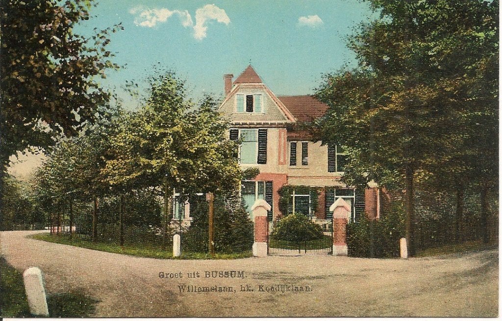 Oude ansichtkaart Groet uit Bussum, Willemslaan Koedijklaan., Ophalen of Verzenden, Voor 1920, Ongelopen, Noord-Holland