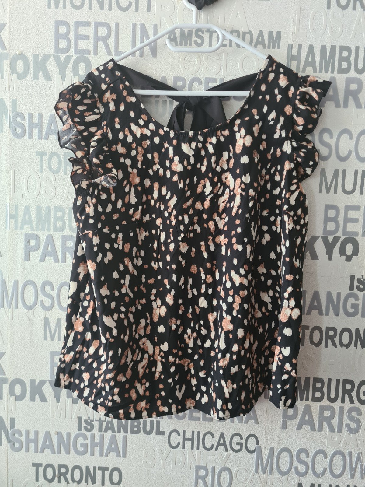 Top met print en strikdetail - Maat XL, Kleding | Dames, Grote Maten, Ophalen of Verzenden, Gedragen, Zwart, Shirt of Top