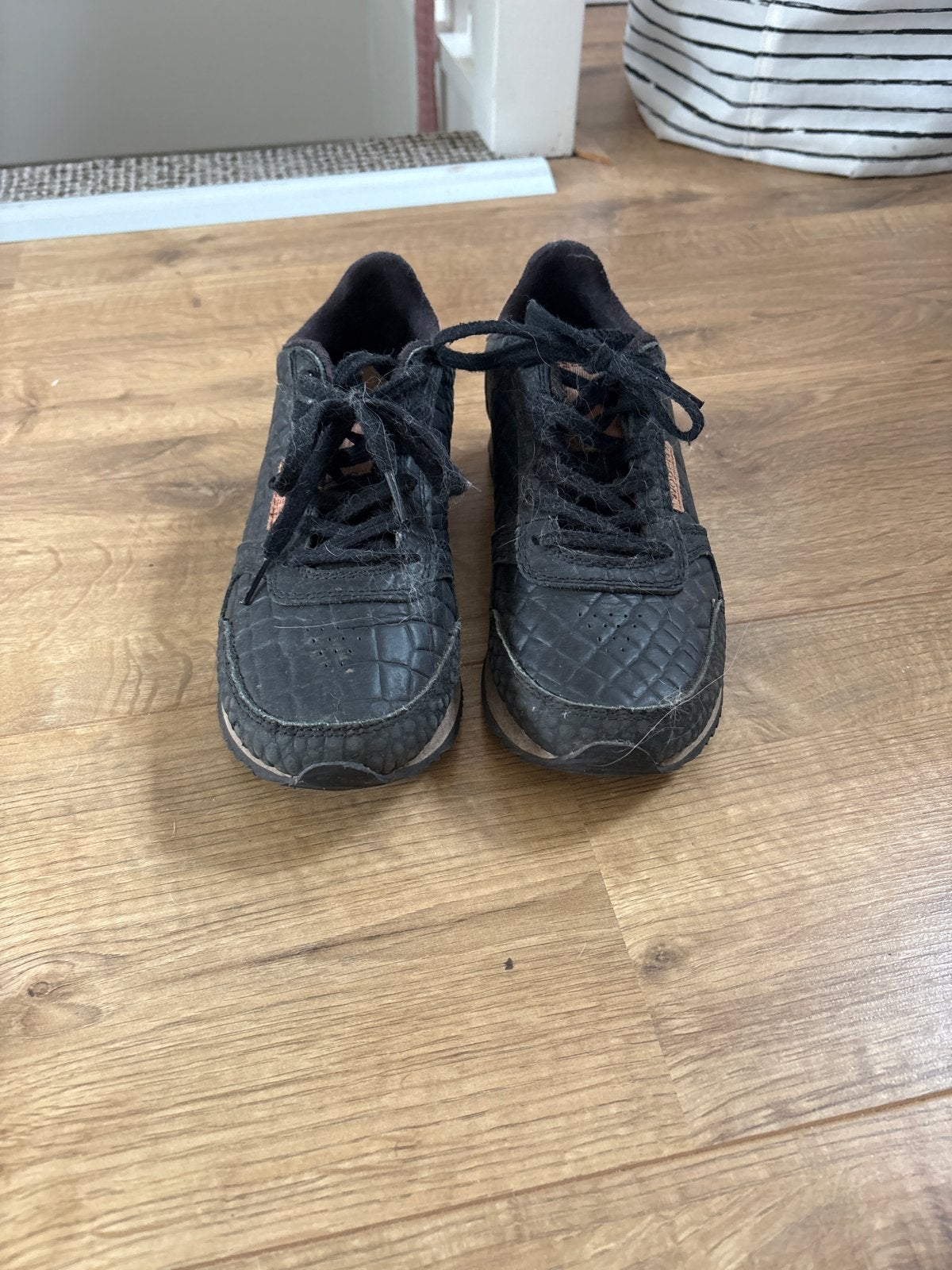 Woden sneakers maat 38 - Zwart met croco print, Ophalen of Verzenden, Gedragen, Zwart, Sneakers of Gympen
