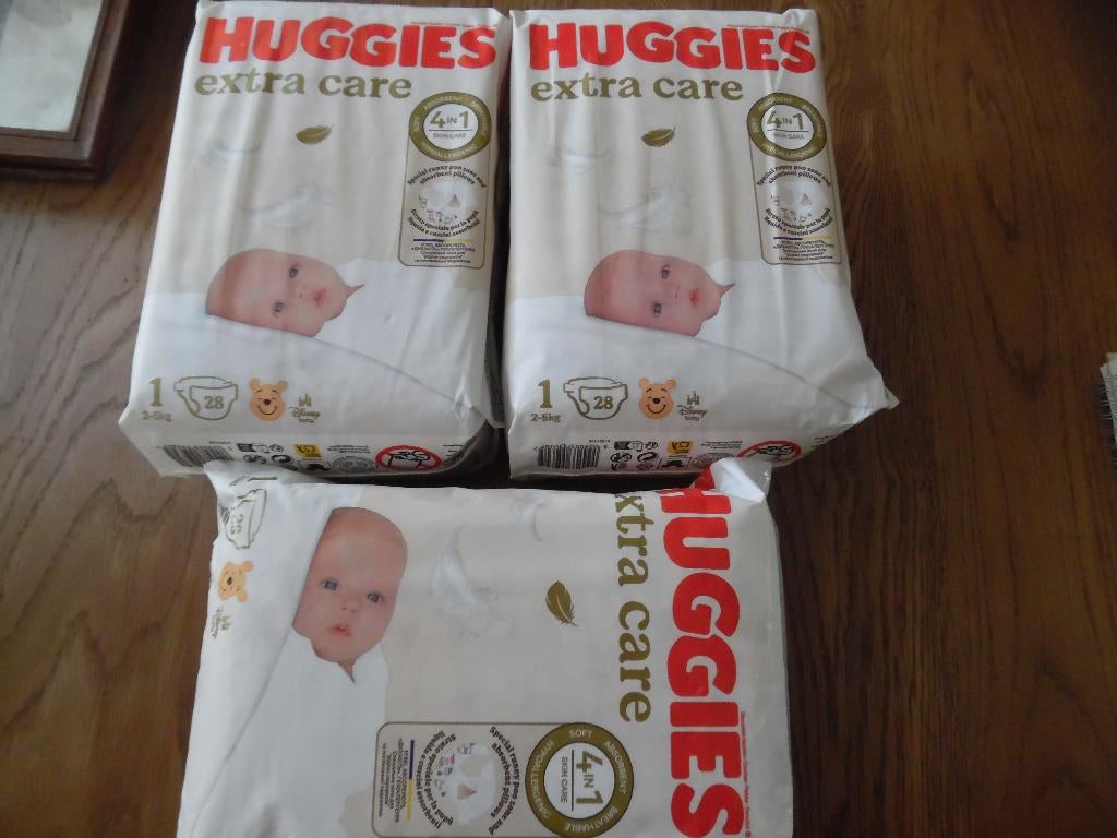 baby luiers 3 nieuwe pakken Huggie's 2-5 kg  80 stuks, Ophalen of Verzenden, Nieuw, Overige typen