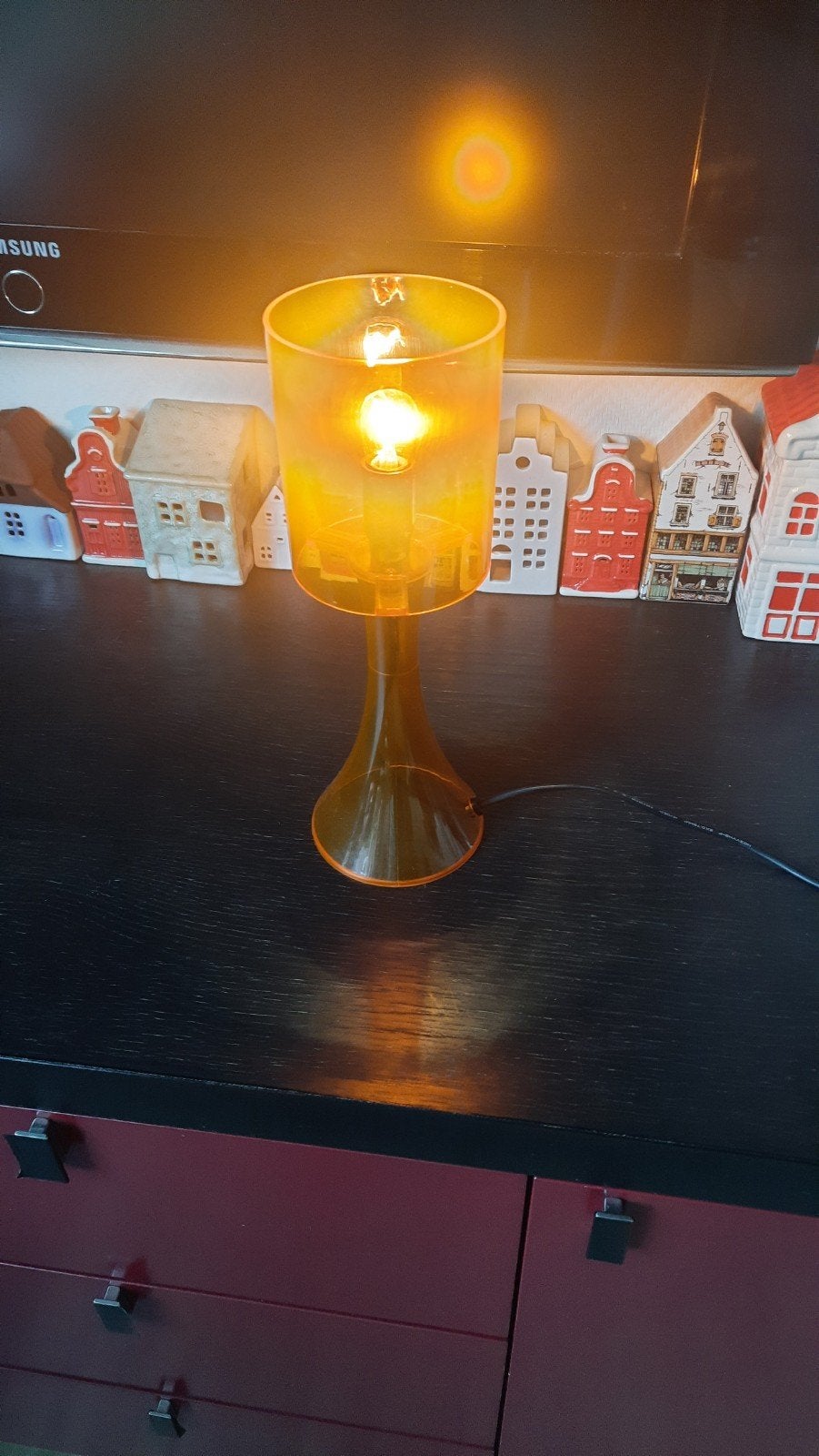 Plexiglas oranje lamp Jyh chiun plastic Ltd,lees beschrijvin, Huis en Inrichting, Kunststof, Oranje, E14 (klein), Ophalen of Verzenden