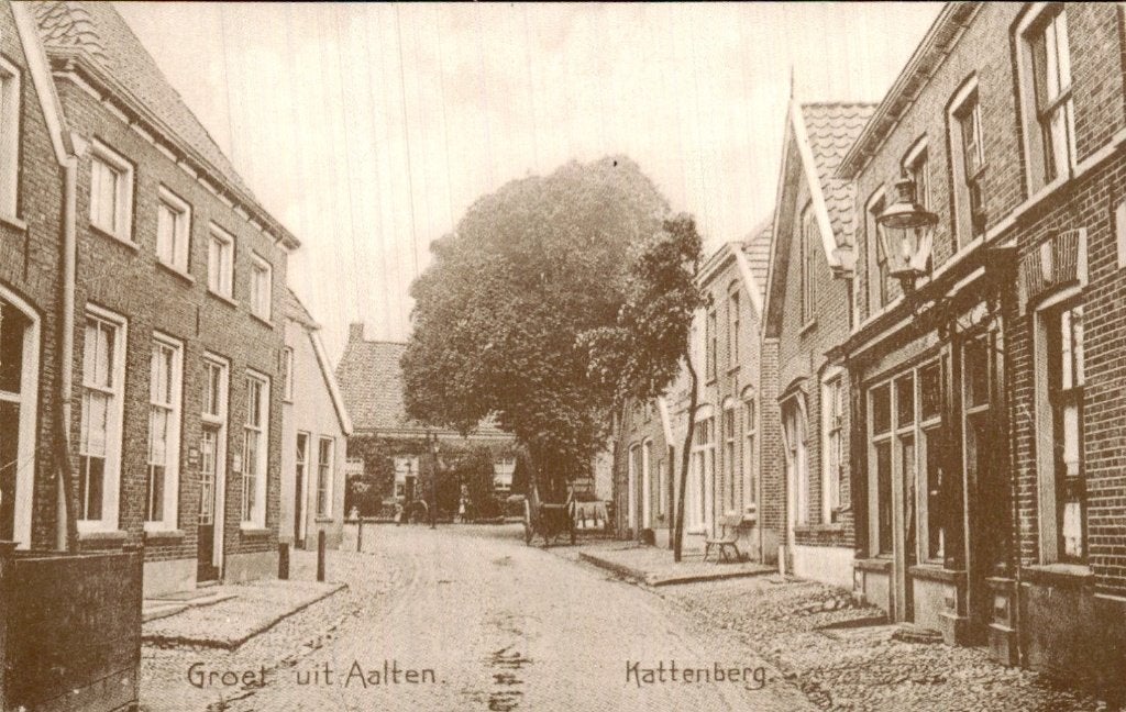 Aalten - Kattenberg - Straatzicht, Ophalen of Verzenden, Voor 1920, Ongelopen, Gelderland