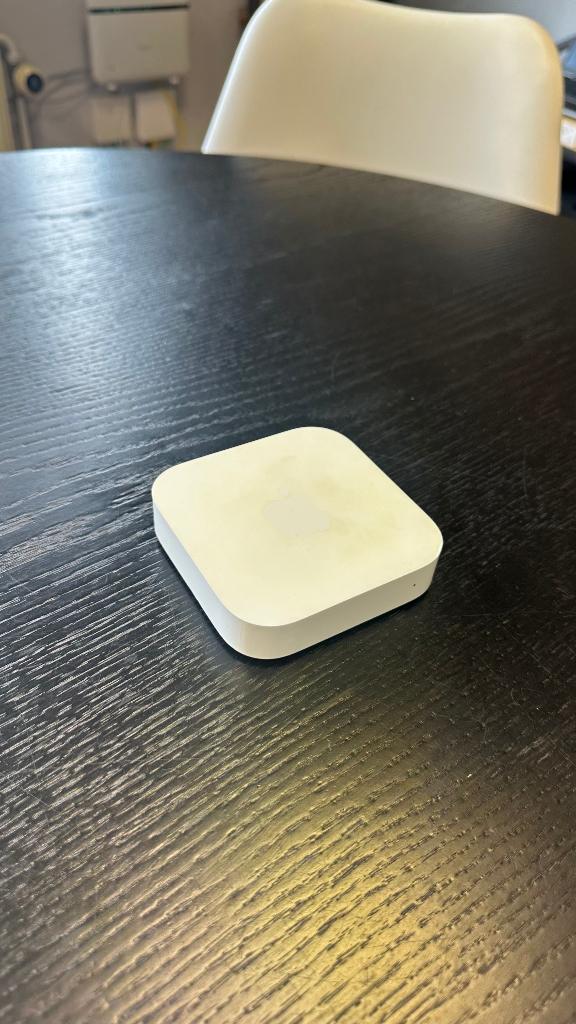 Apple AirPort Express A1392, Computers en Software, Routers en Modems, Gebruikt, Apple AirPort Extreme, Apple, Applestraat