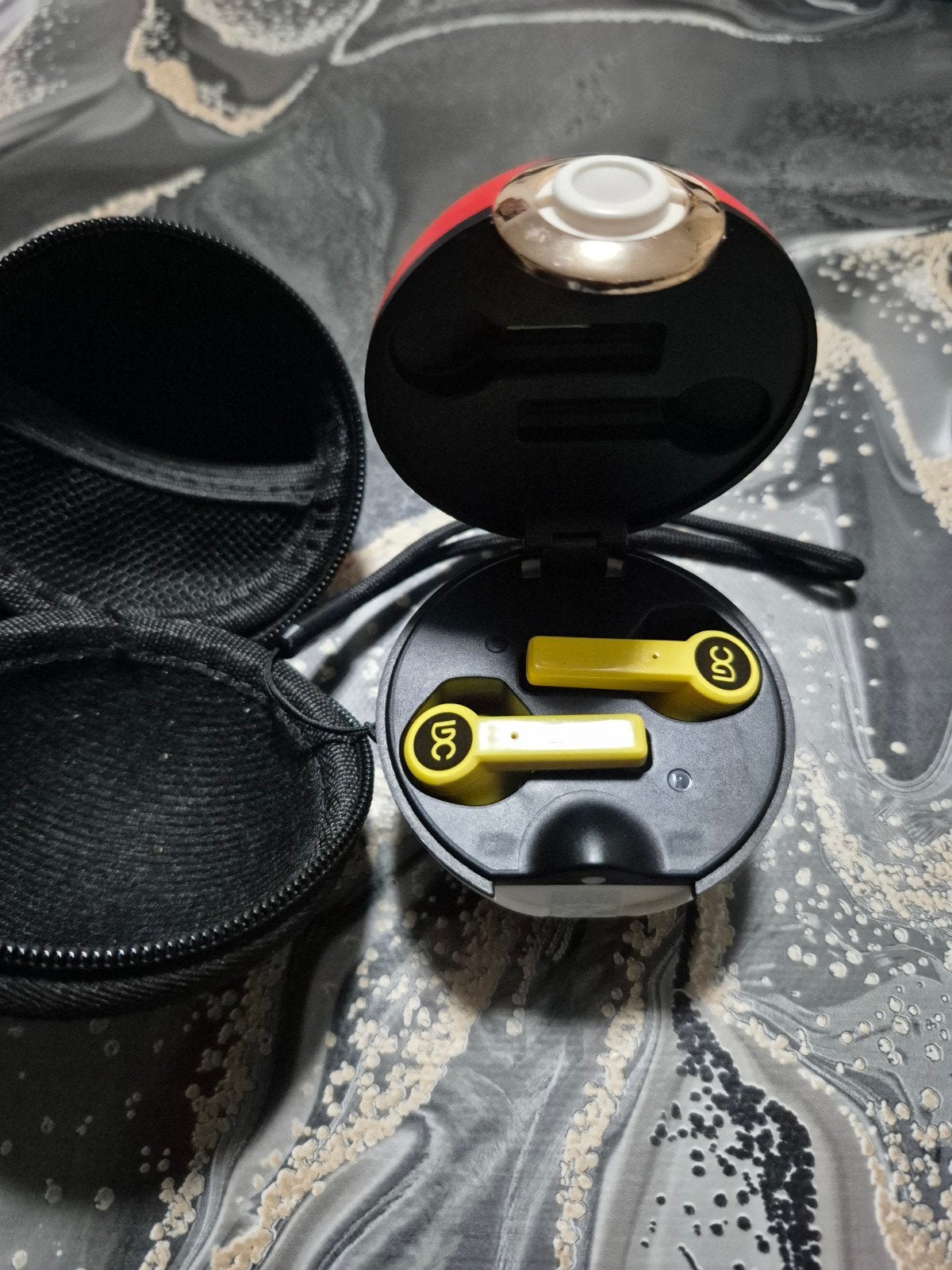Pokemon pikachu bluetooth oordopjes, Sieraden, Tassen en Uiterlijk, Piercings, Ophalen of Verzenden, Zo goed als nieuw, Staal