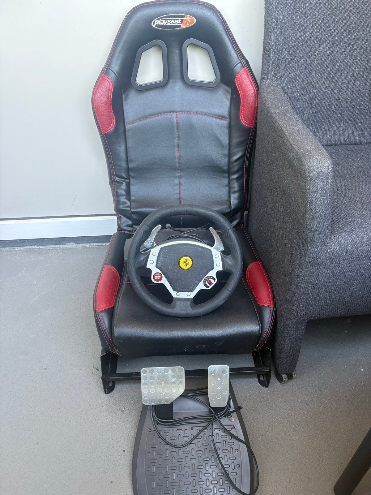 Playseat met racestuur en pedalen - Ferrari editie, Ophalen, Overige merken, Gebruikt