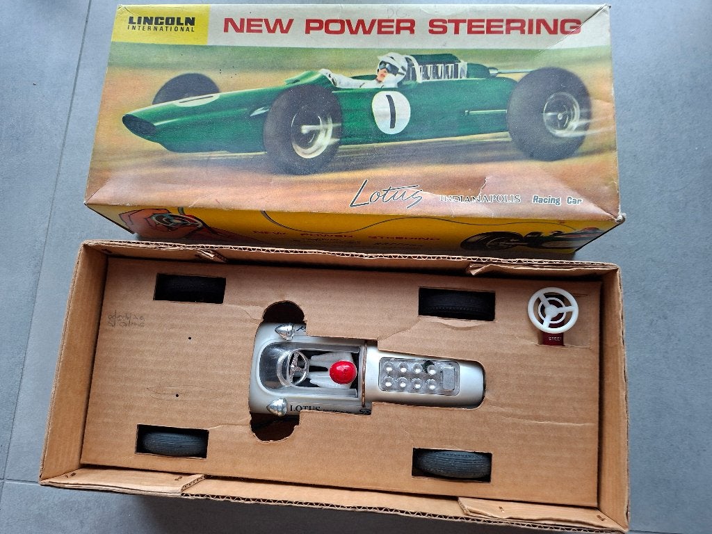 RC Lotus, Hobby en Vrije tijd, Verzenden, Zo goed als nieuw, Auto offroad