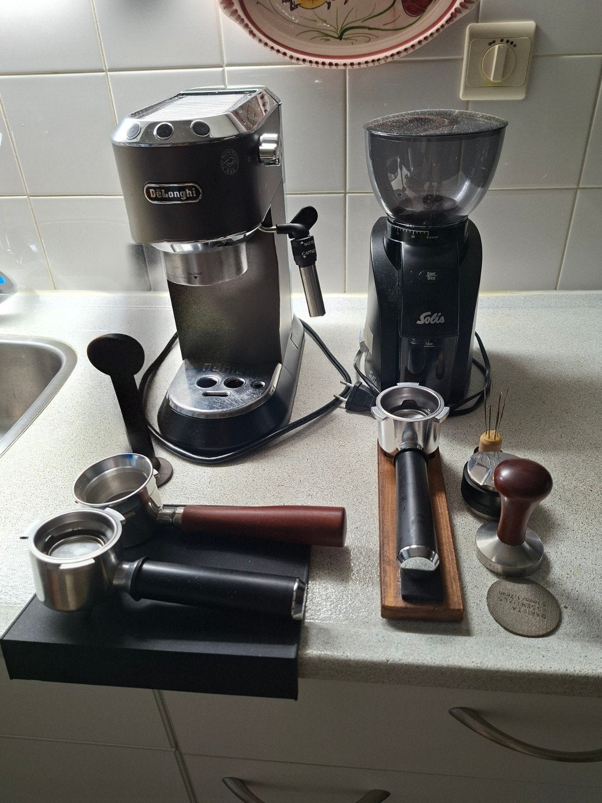 De'Longhi Dedica Style & Solis Grinder Complete Barista Set, Ophalen, Espresso apparaat, Zo goed als nieuw, 1 kopje