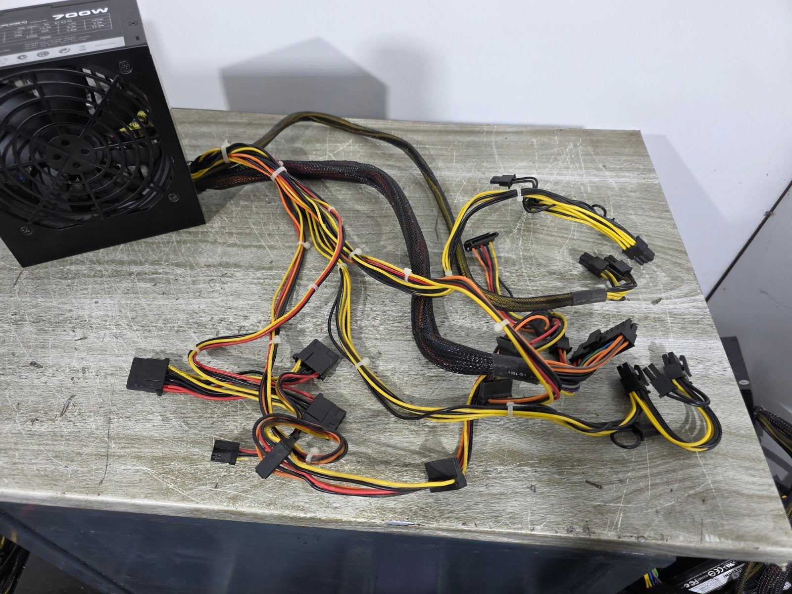 Cooler master 700w max voeding psu power supply rs-700-acab-, Computers en Software, Interne voedingen, Ophalen of Verzenden, Gebruikt
