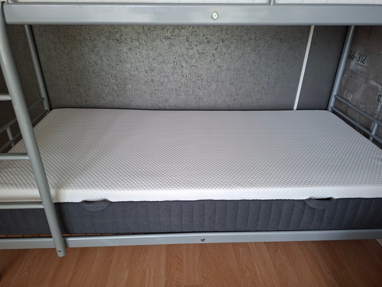 Springveermatras Merk EIMA, zgan. B.90, L.200 cm H. 27cm, Ophalen, 90 cm, Eenpersoons, Zo goed als nieuw