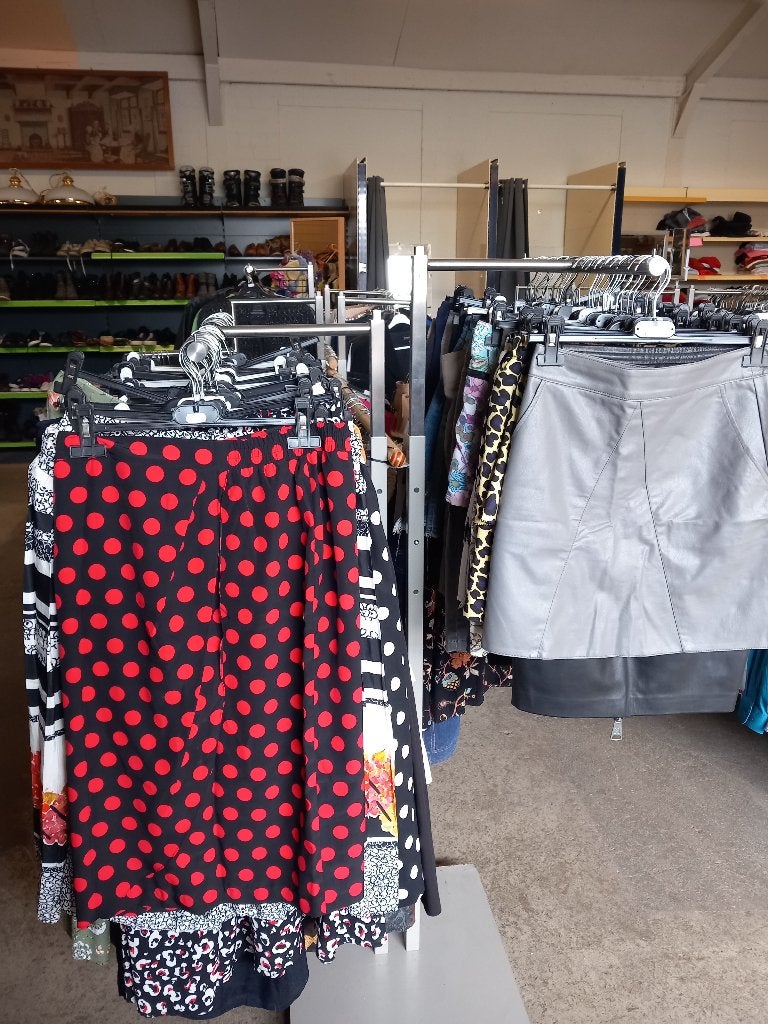 2e hands kleding verkoop zaterdag 26 sep nijmegen/lindenholt, Ophalen, Gedragen, Maat 38/40 (M)