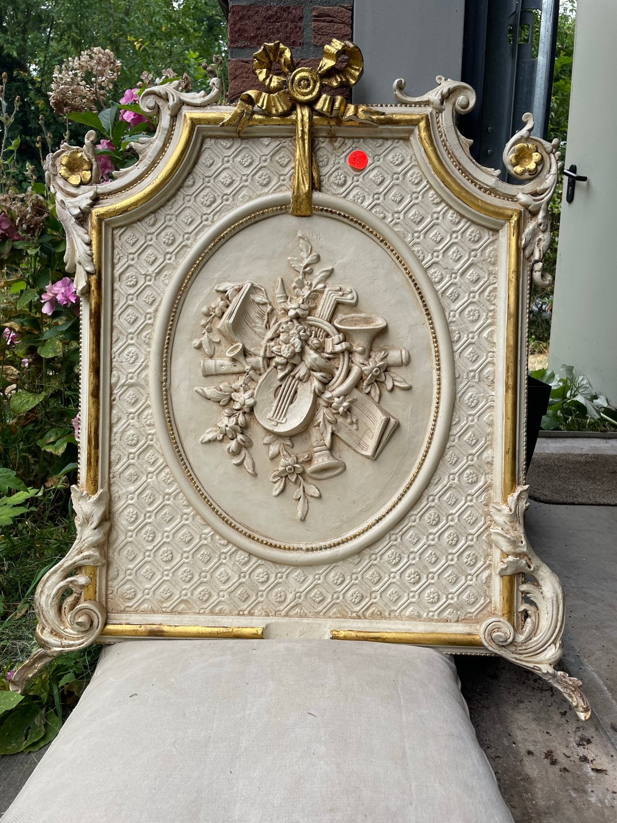 Decoratief haardscherm met muziekinstrumenten reliëf, Antiek en Kunst, Ophalen