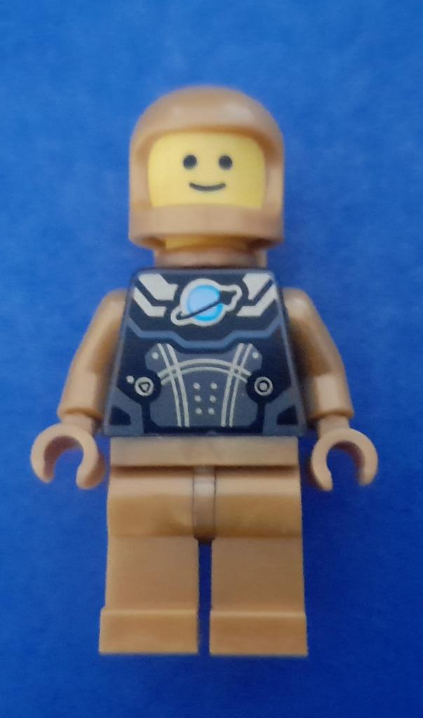 NIEUW lego goudkleurig poppetje met CLASSIC SPACE LOGO, Ophalen of Verzenden, Nieuw, Lego