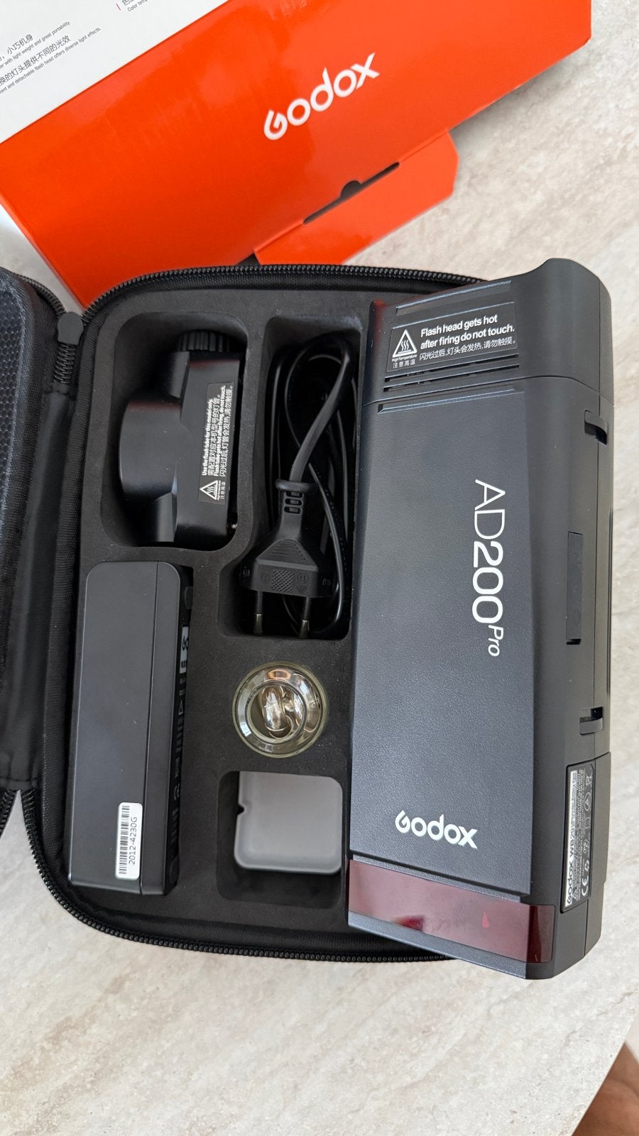 Godox AD200Pro Flash, Ophalen, Zo goed als nieuw, Studioflitser, Draadloos