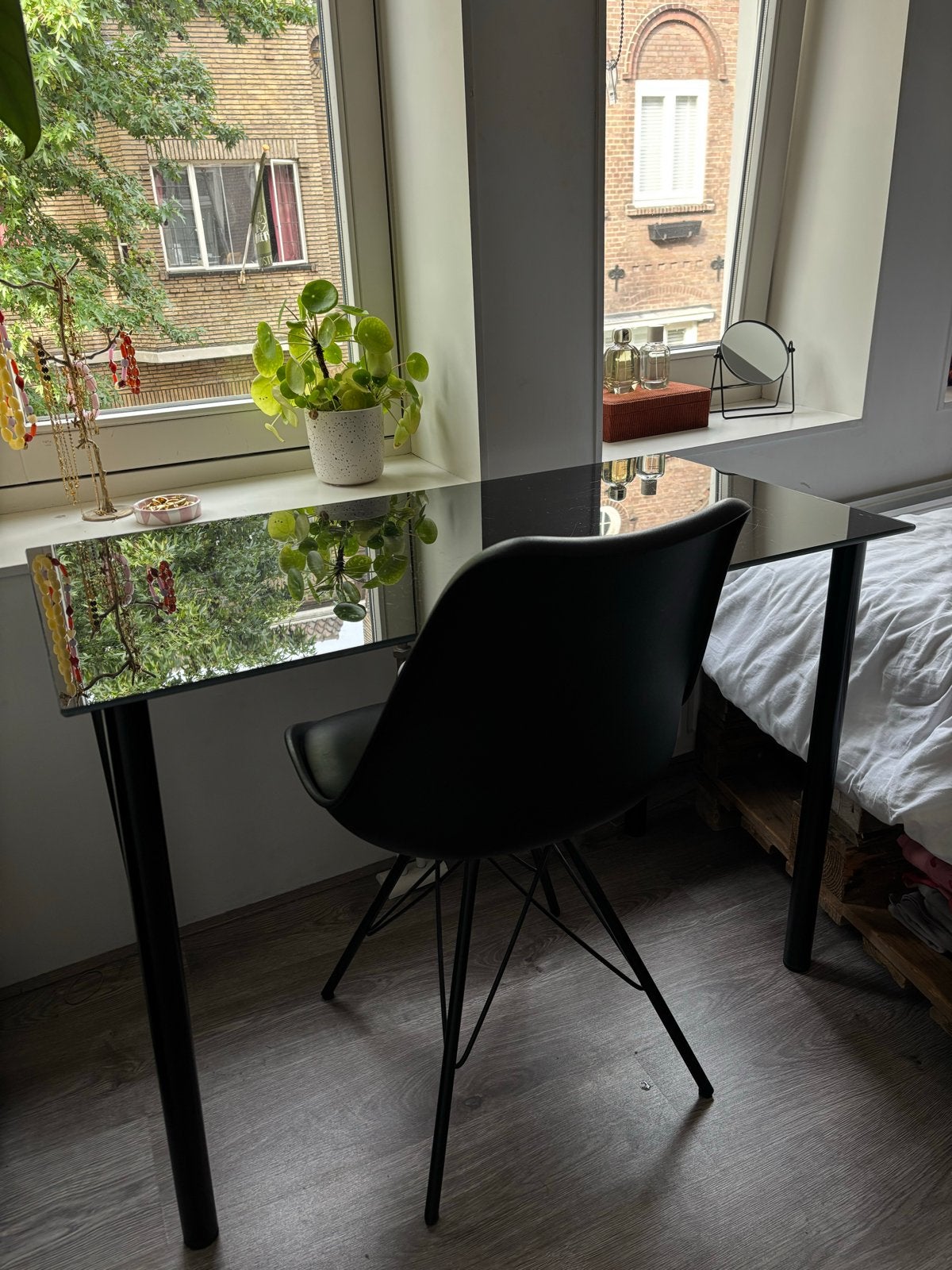 Tafel & stoel, Zwart, Gebruikt, 52 cm, Ophalen of Verzenden