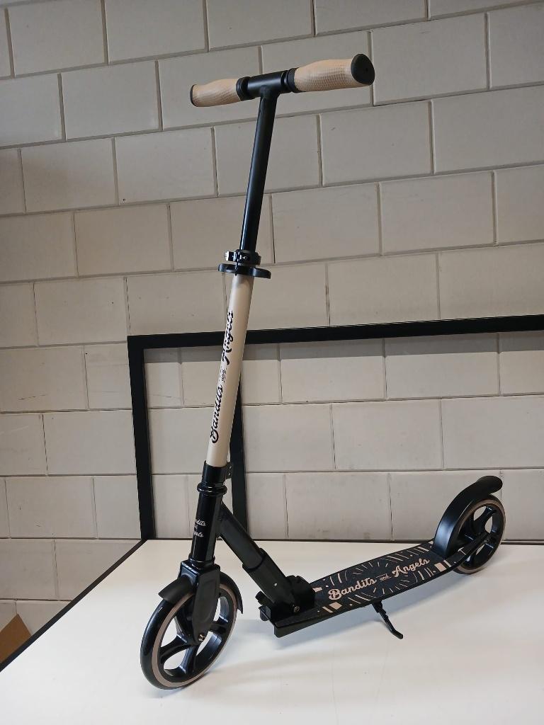 Bandits & Angels kinderstep Black Racer 205 sand, Ophalen of Verzenden, Nieuw, Loopfiets