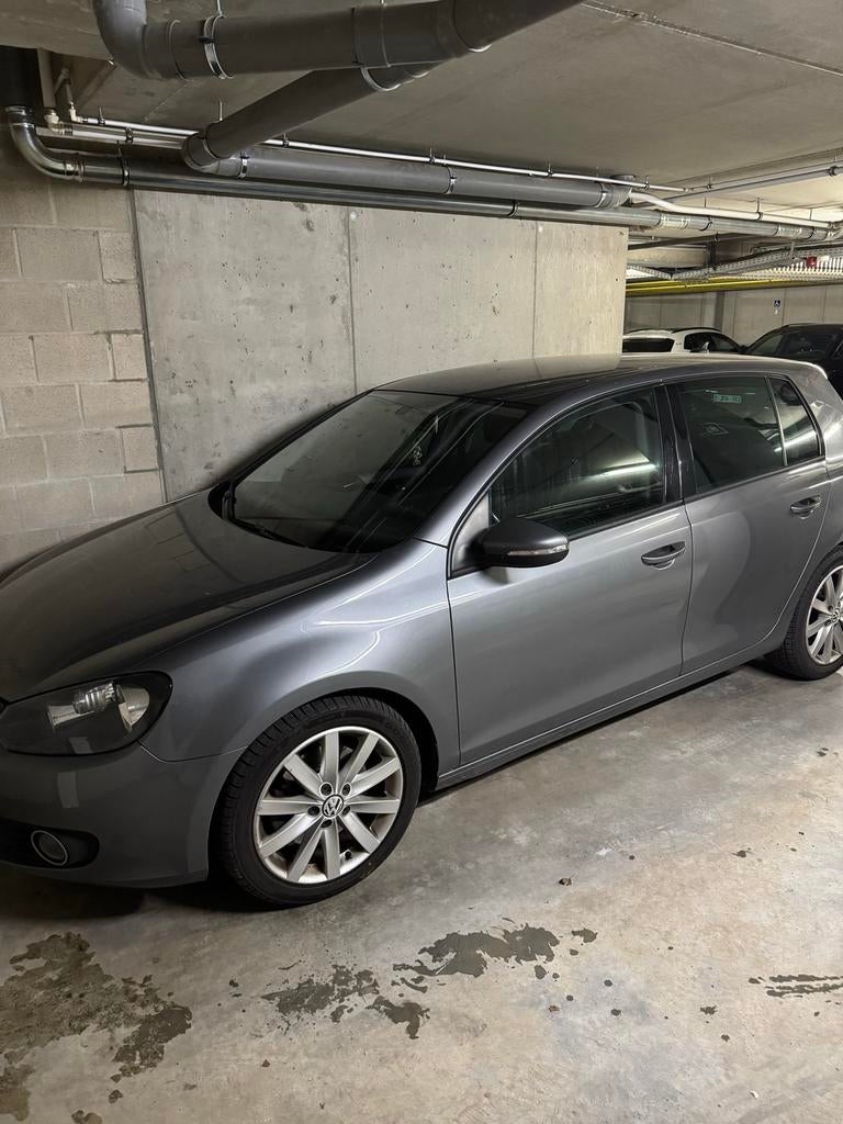 Volkswagen Golf 1.4 TSI 118KW DSG 2010 Grijs || DEFECT, Auto's, 4 cilinders, Origineel Nederlands, Zilver of Grijs, 1400 kg