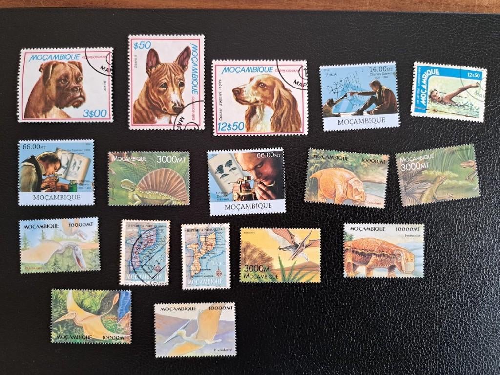 Mozambique (17 zegels) honden prehistorie, Ophalen of Verzenden, Overige landen