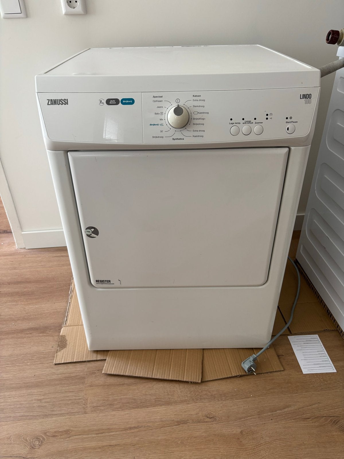 Zanussi Lindo 100 luchtafvoer droger (excl. afvoerslang), Witgoed en Apparatuur, Wasdrogers, Ophalen, 6 tot 8 kg, Gebruikt, Luchtafvoer
