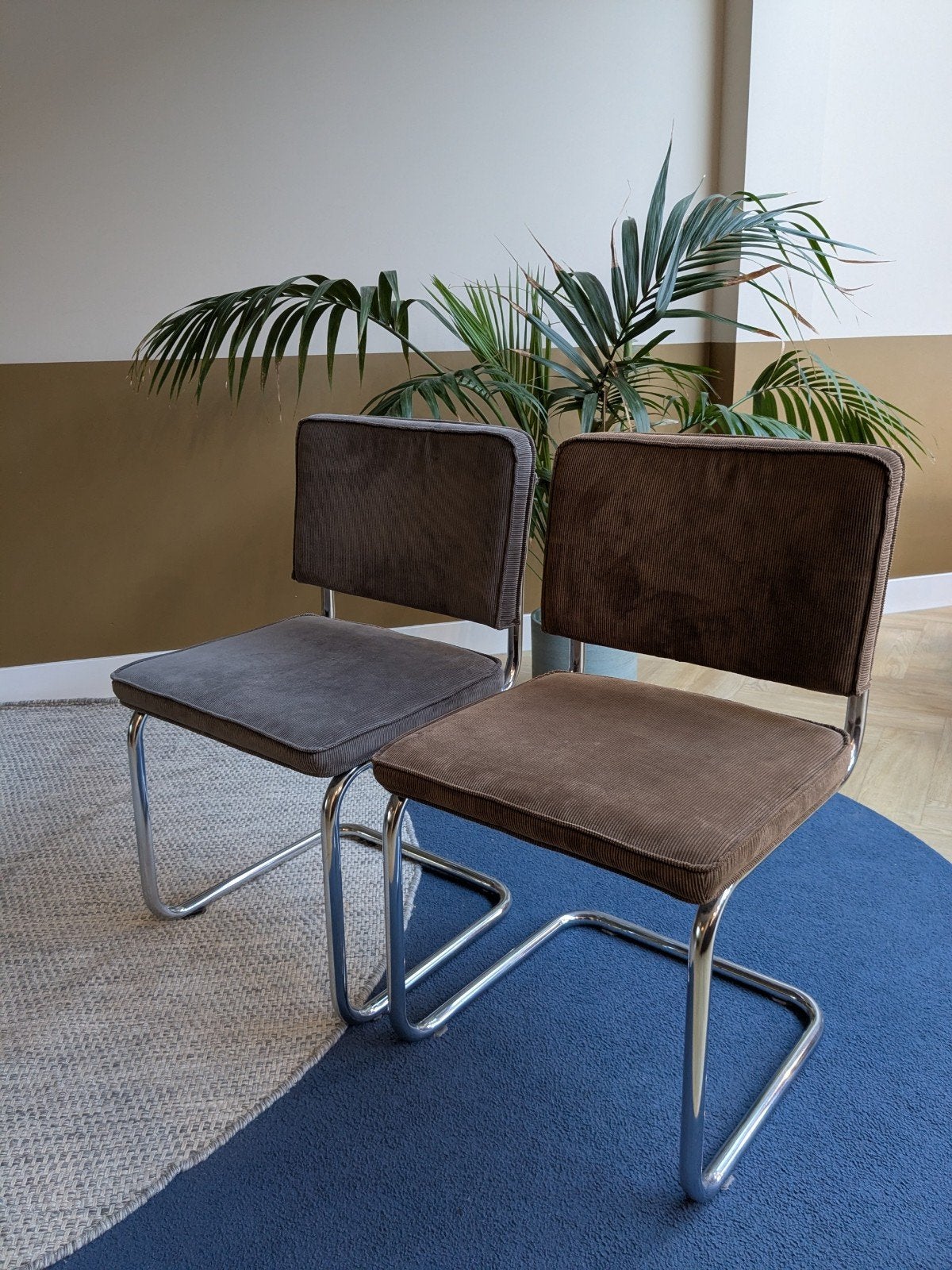 Set van twee vintage buisframe stoelen - Bruin & Grijs, Ophalen, Gebruikt, Twee, Overige kleuren