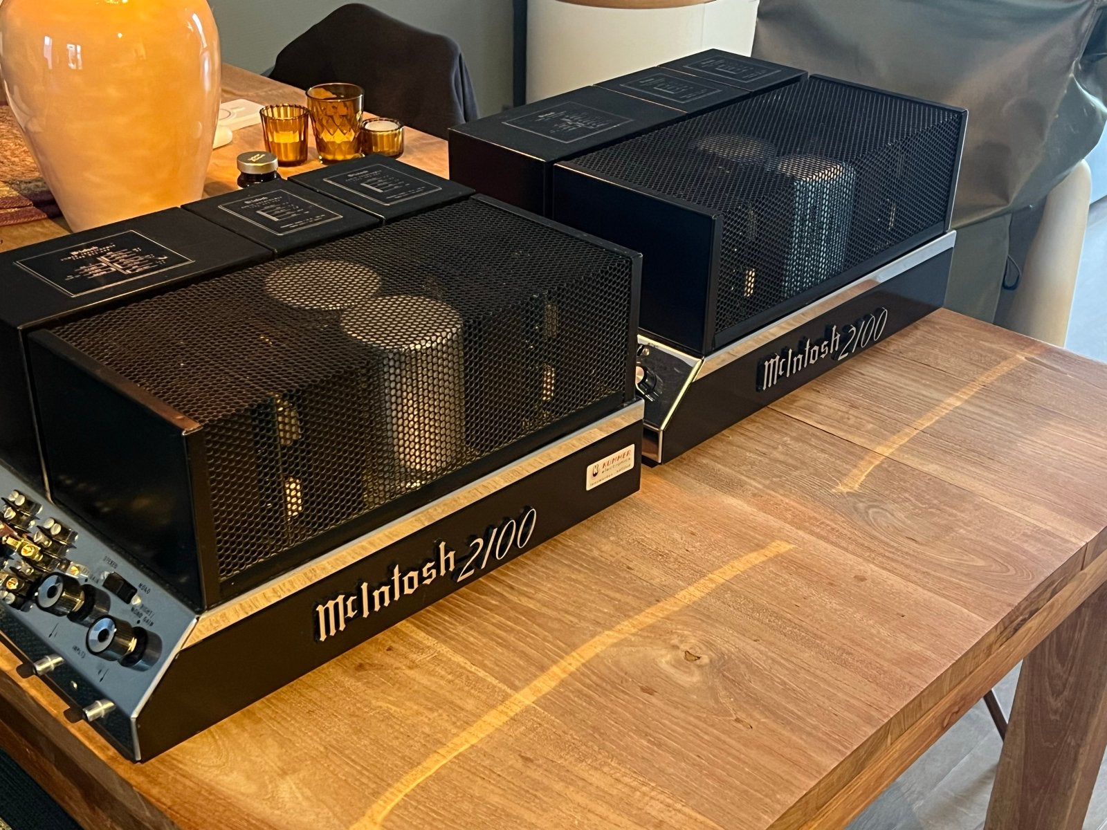 2x McIntosh MC2100 – Iconische vintage eindversterkers 210W, Overige merken, Gebruikt, Ophalen of Verzenden, 120 watt of meer