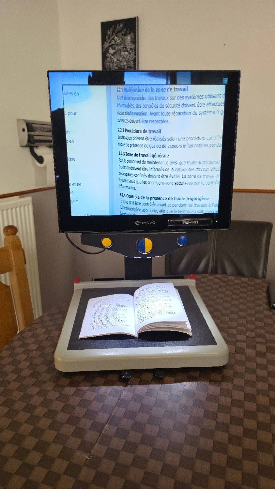 Neovo REHAN Beeldschermloep - Zo goed als nieuw, Ophalen, Touchscreen, Neovo REHAN, Zo goed als nieuw