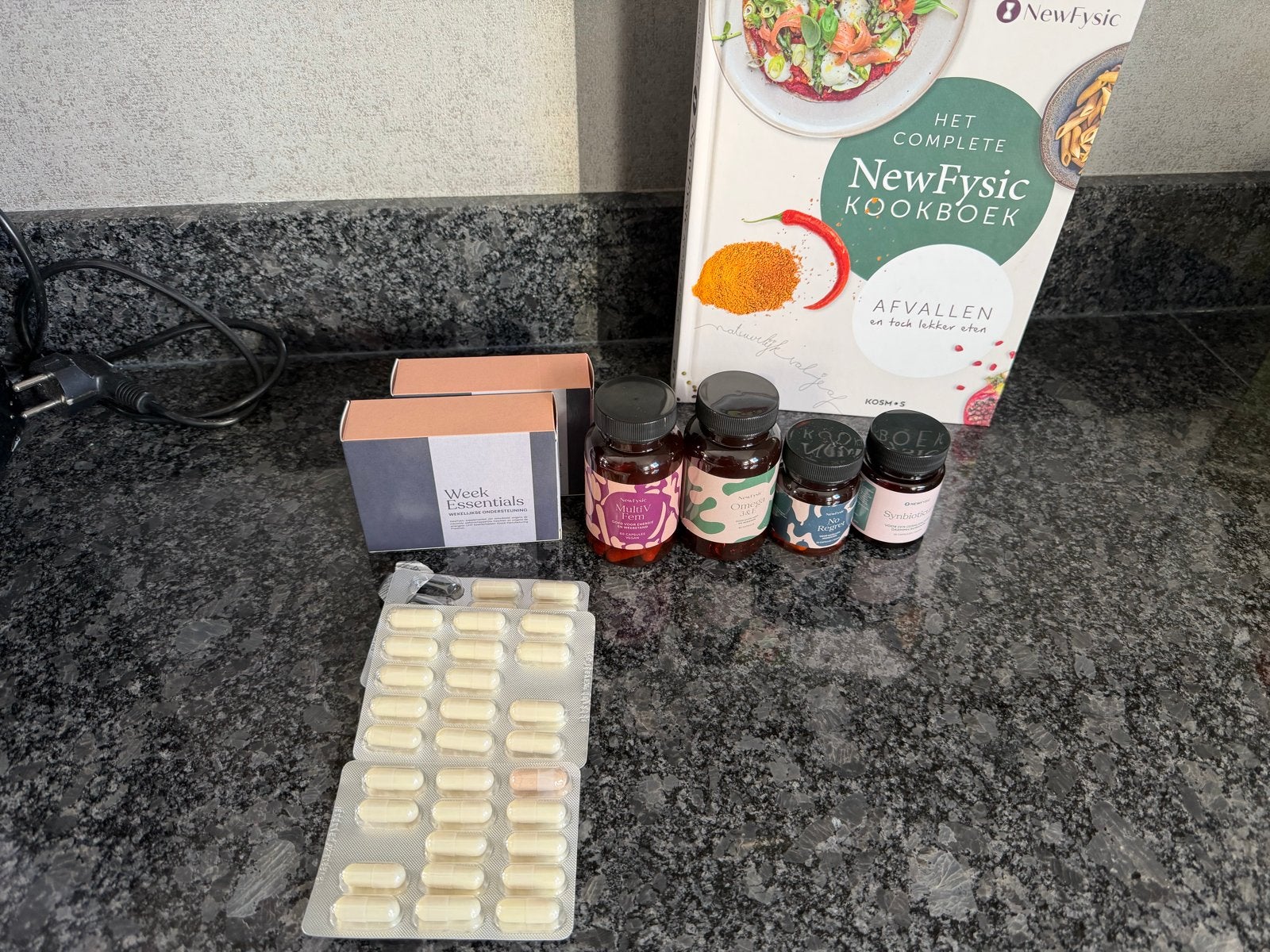 NewFysic kookboek en supplementen, Ophalen of Verzenden, Gelezen, Dieet en Voeding