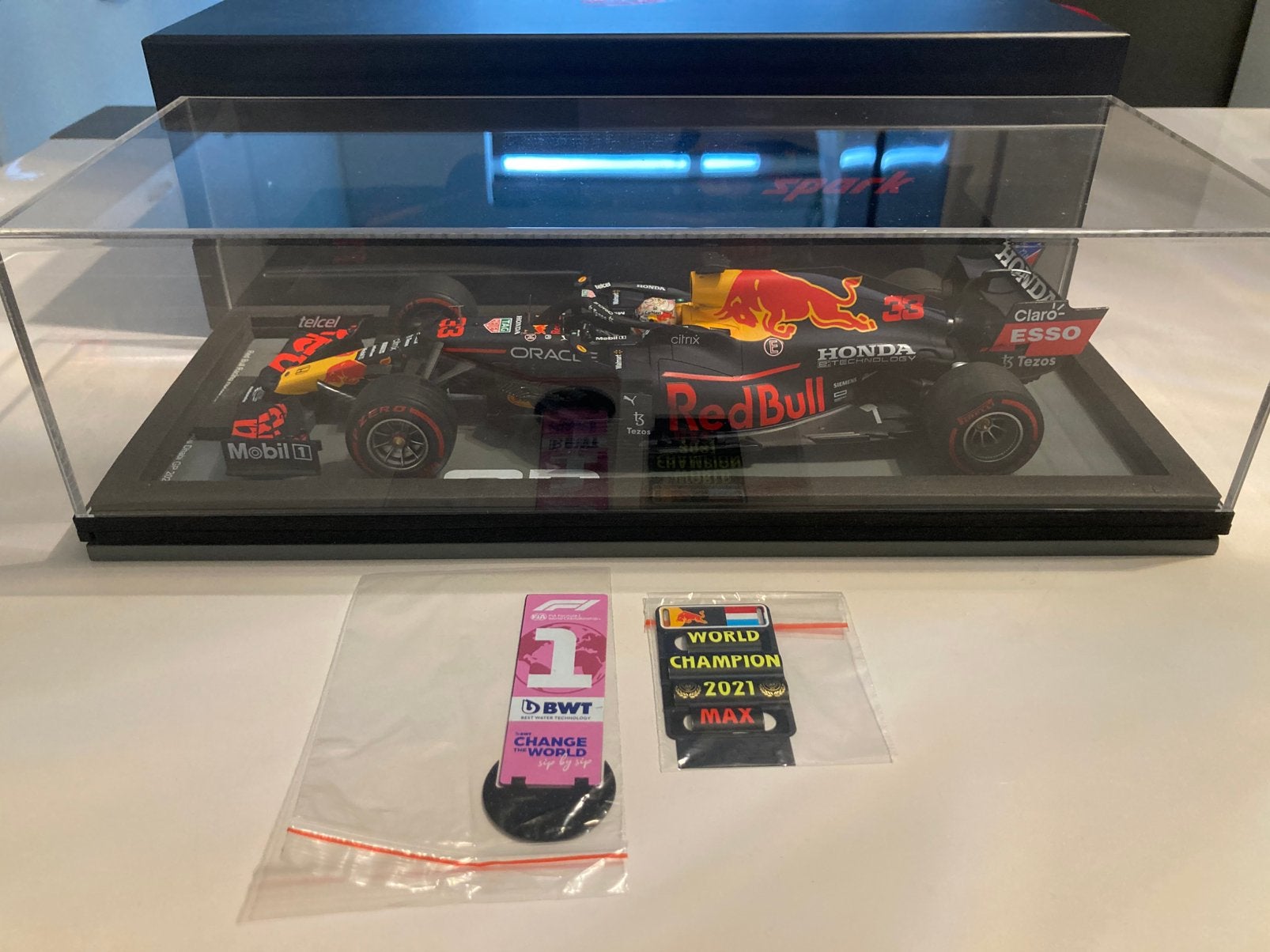 Max Verstappen rb16b winner abu dhabi gp 2021 spark 1/18, Verzamelen, Automerken, Motoren en Formule 1, Ophalen of Verzenden, Nieuw