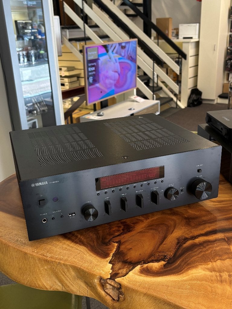 Yamaha R-N600A Stereo Receiver, Ophalen, Gebruikt, Yamaha, 120 watt of meer
