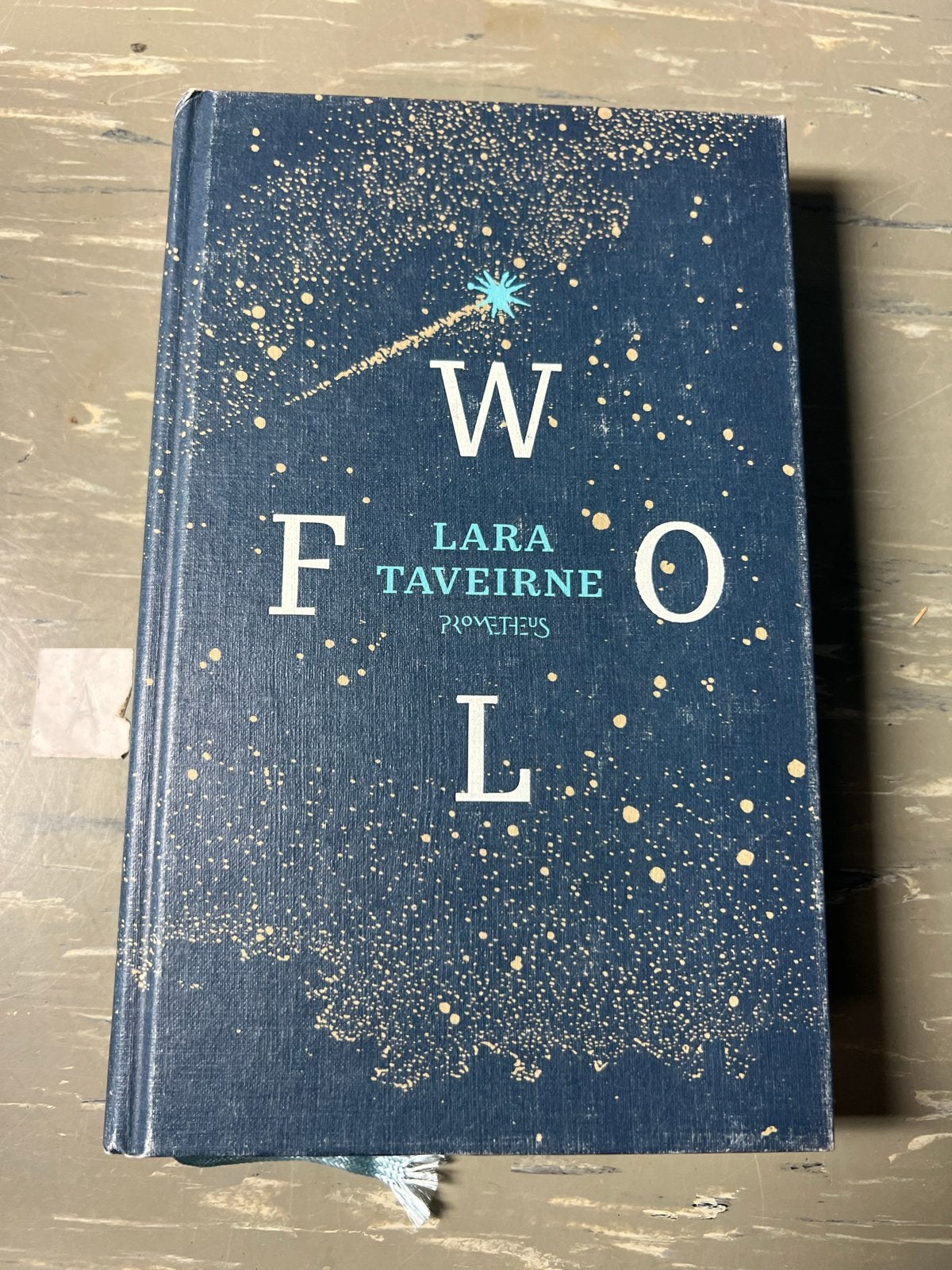 Wolf - Lara Taveirne (Hardcover), Ophalen of Verzenden, Zo goed als nieuw