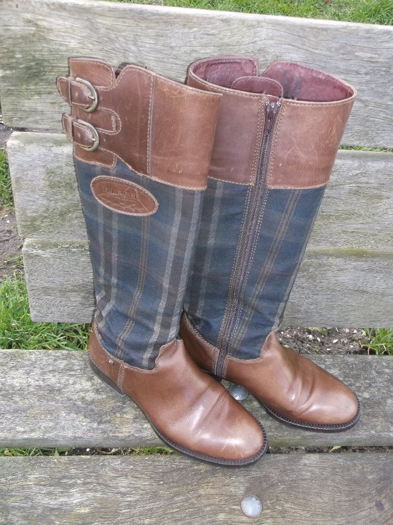 Prachtige laarzen van Hilfiger ( maat 36 ), Kleding | Dames, Schoenen, Hoge laarzen, Bruin, Ophalen of Verzenden, Zo goed als nieuw