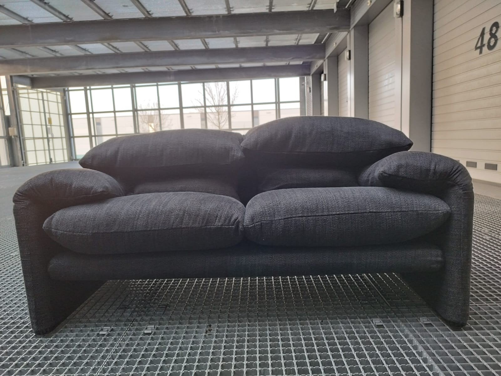 Cassina Maralunga 2-zits bank Antraciet echte  cassina stof, 150 tot 200 cm, Tweepersoons, 75 tot 100 cm, Ophalen of Verzenden
