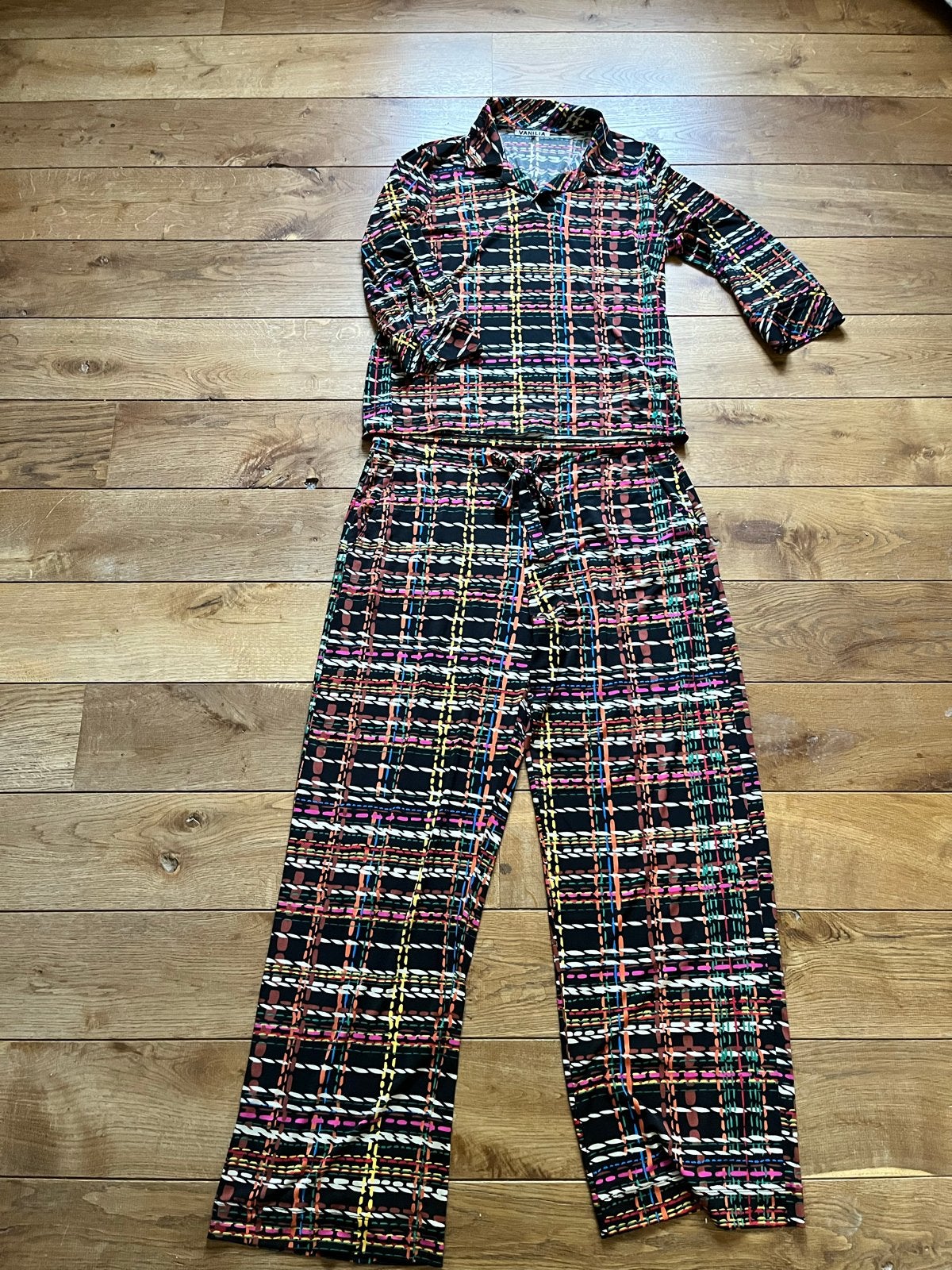 Vanilia co-ord set broek maat 42, top maat 40, Kleding | Dames, Ophalen of Verzenden, Zo goed als nieuw, Maat 42/44 (L), Meerkleurig