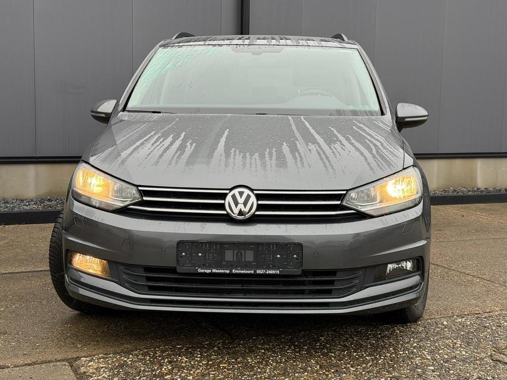 Volkswagen Touran 1.5 TSI Comfortline 7p/carplay, Zwart, 4 cilinders, 150 pk, 7 stoelen
