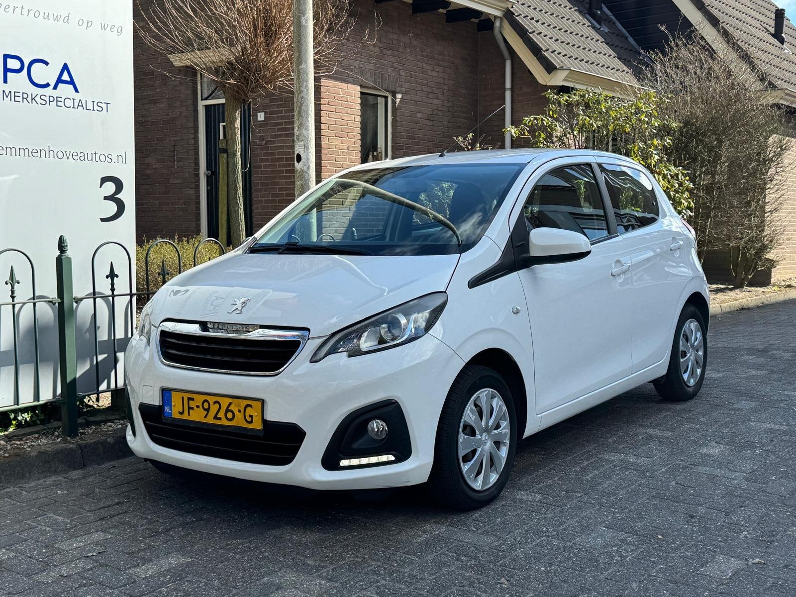 Peugeot 108 1.0 e-VTi Active 5-Deurs/Airco/Mistl (bj 2016), Auto's, Voorwielaandrijving, Stof, Gebruikt, 4 stoelen