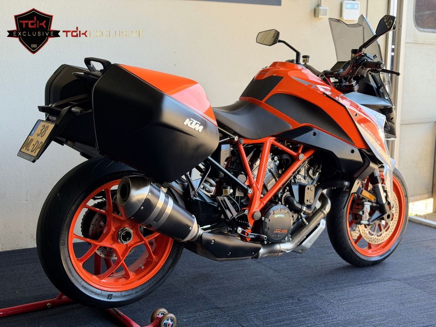 KTM 1290 SUPER DUKE GT SUPERDUKE R TOPSTAAT!, Motoren, 2 cilinders, Motorrijbewijs A, Bedrijf, 1301 cc