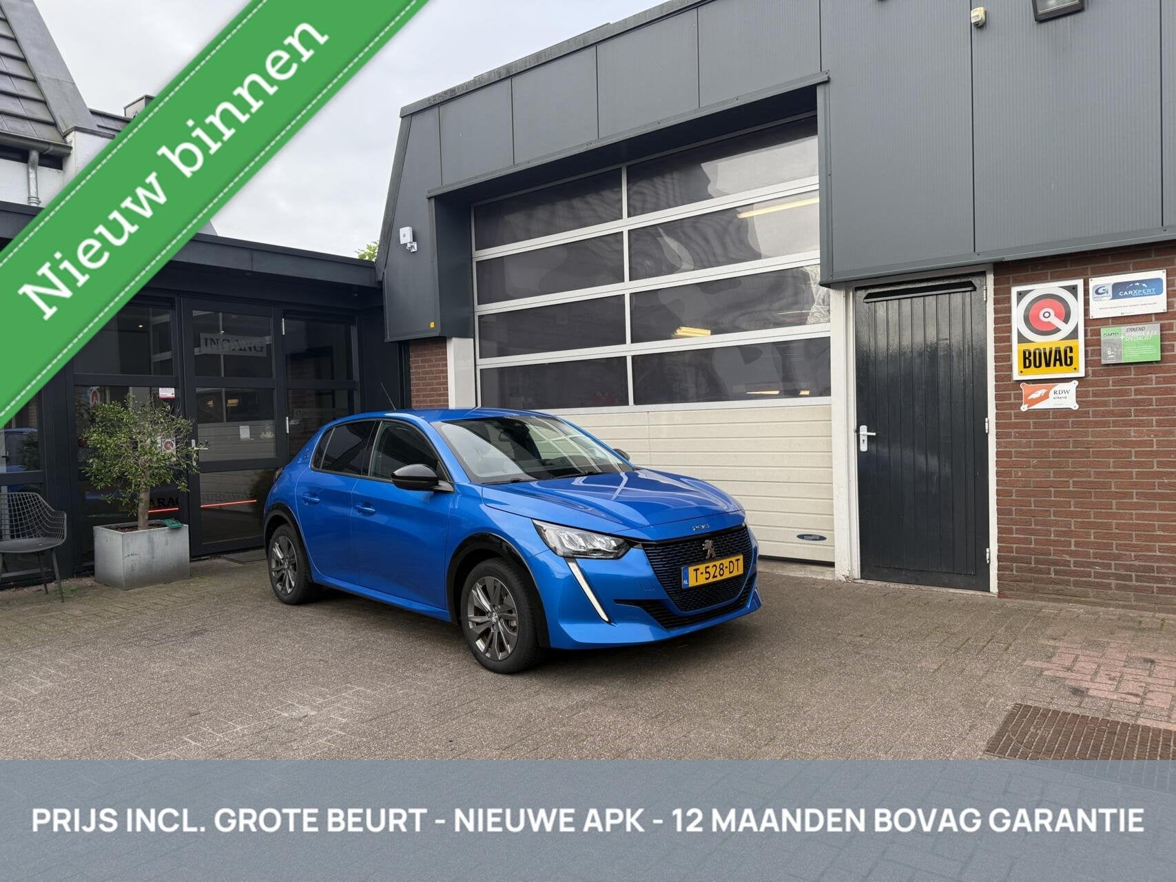 Peugeot e-208 EV Allure Pack 50 kWh SOH 96.7% *ALL-IN PRIJS*, Auto's, 12 maanden, Gebruikt, Zwart, Blauw