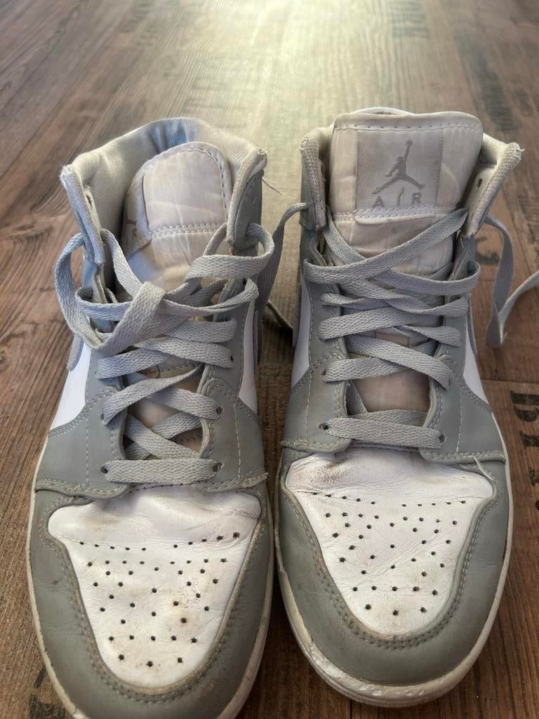 Jordan Air 1 High Grijs Maat 39, Kleding | Dames, Schoenen, Ophalen of Verzenden, Sneakers of Gympen, Grijs, Gedragen