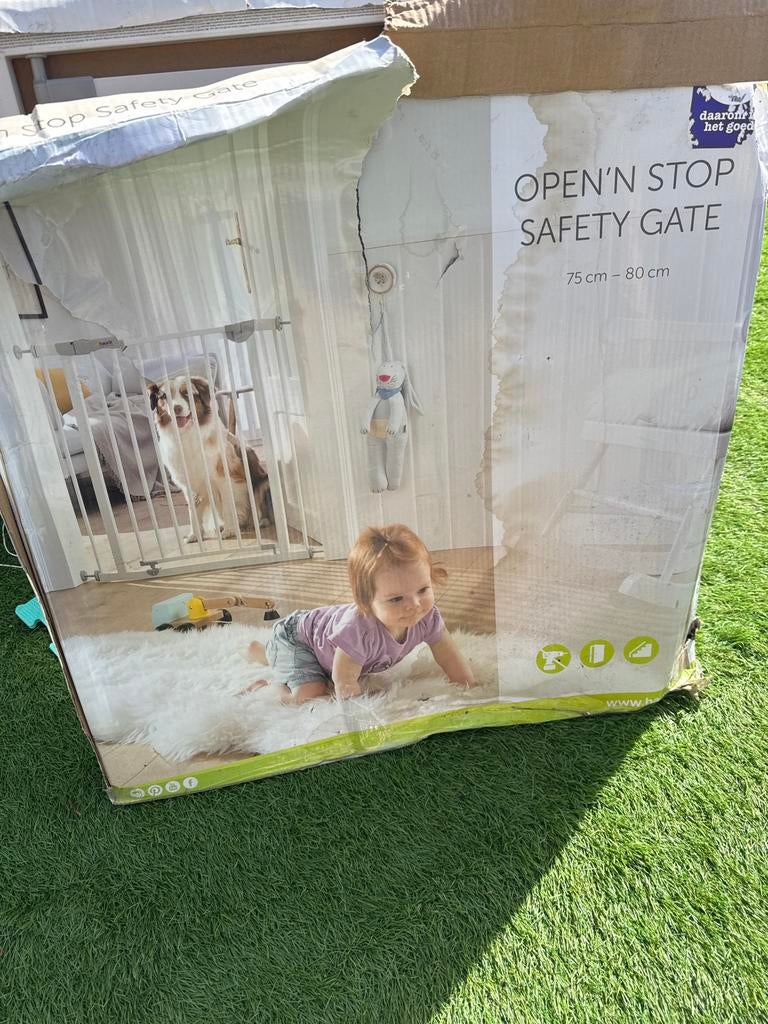 Open'n Stop Safety Gate - Veiligheidshekje voor kinderen/die, Kinderen en Baby's, Traphekjes, Nieuw, Ophalen of Verzenden, Klemhekje