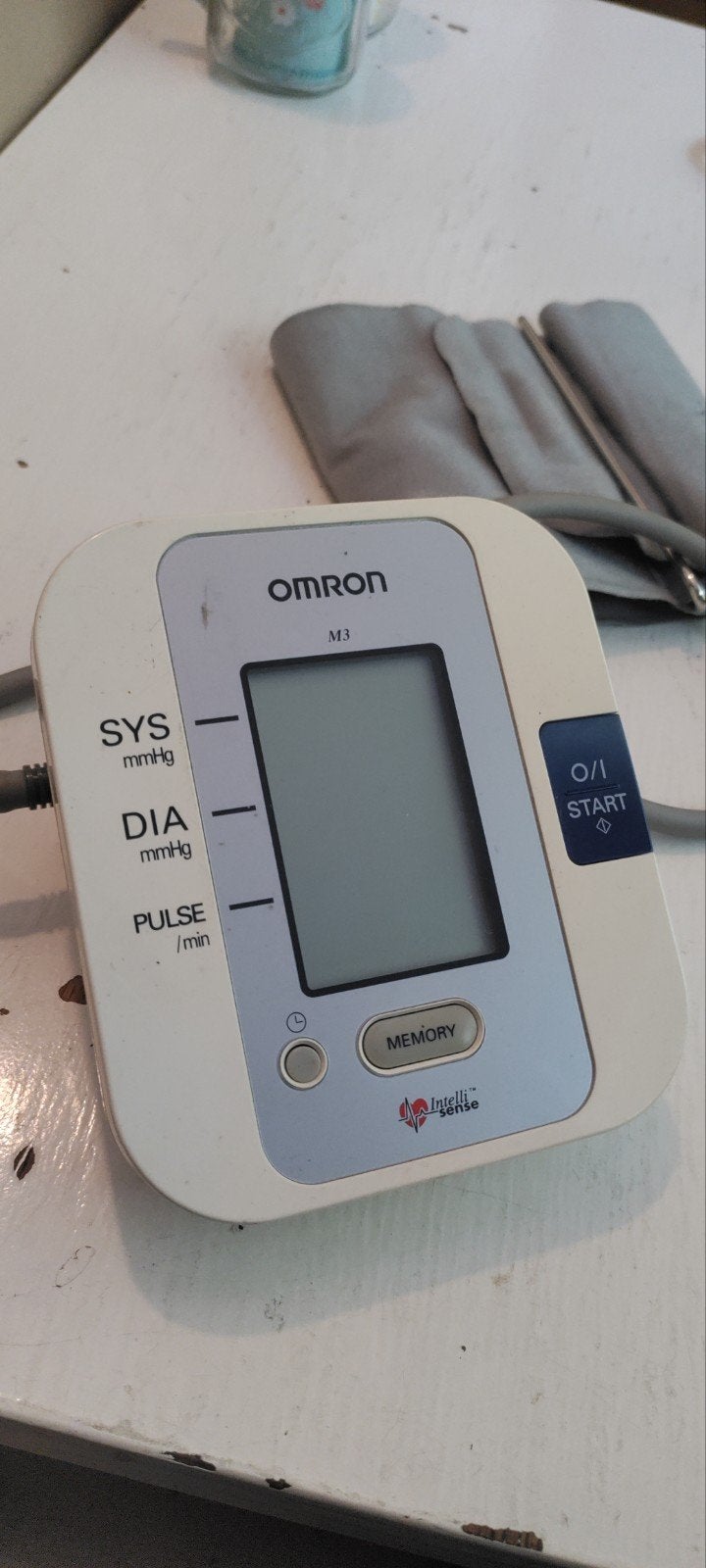 Omron M3 Bloeddrukmeter - Nauwkeurig en Betrouwbaar, Ophalen of Verzenden, Gebruikt, Overige typen