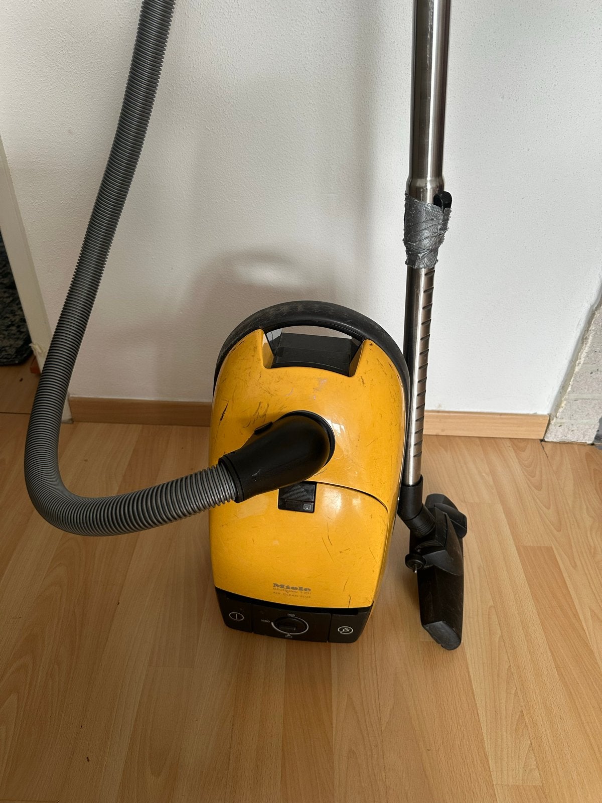 Miele stofzuiger Electronic S 311i Air Clean Plus, Stofzak, Gebruikt, Ophalen of Verzenden, Miele