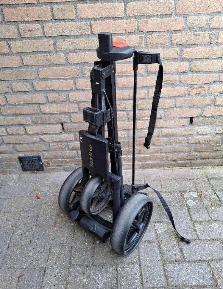 Foto 3 van Klick-N-Go Golf trolley - Handige en compacte golftrolley