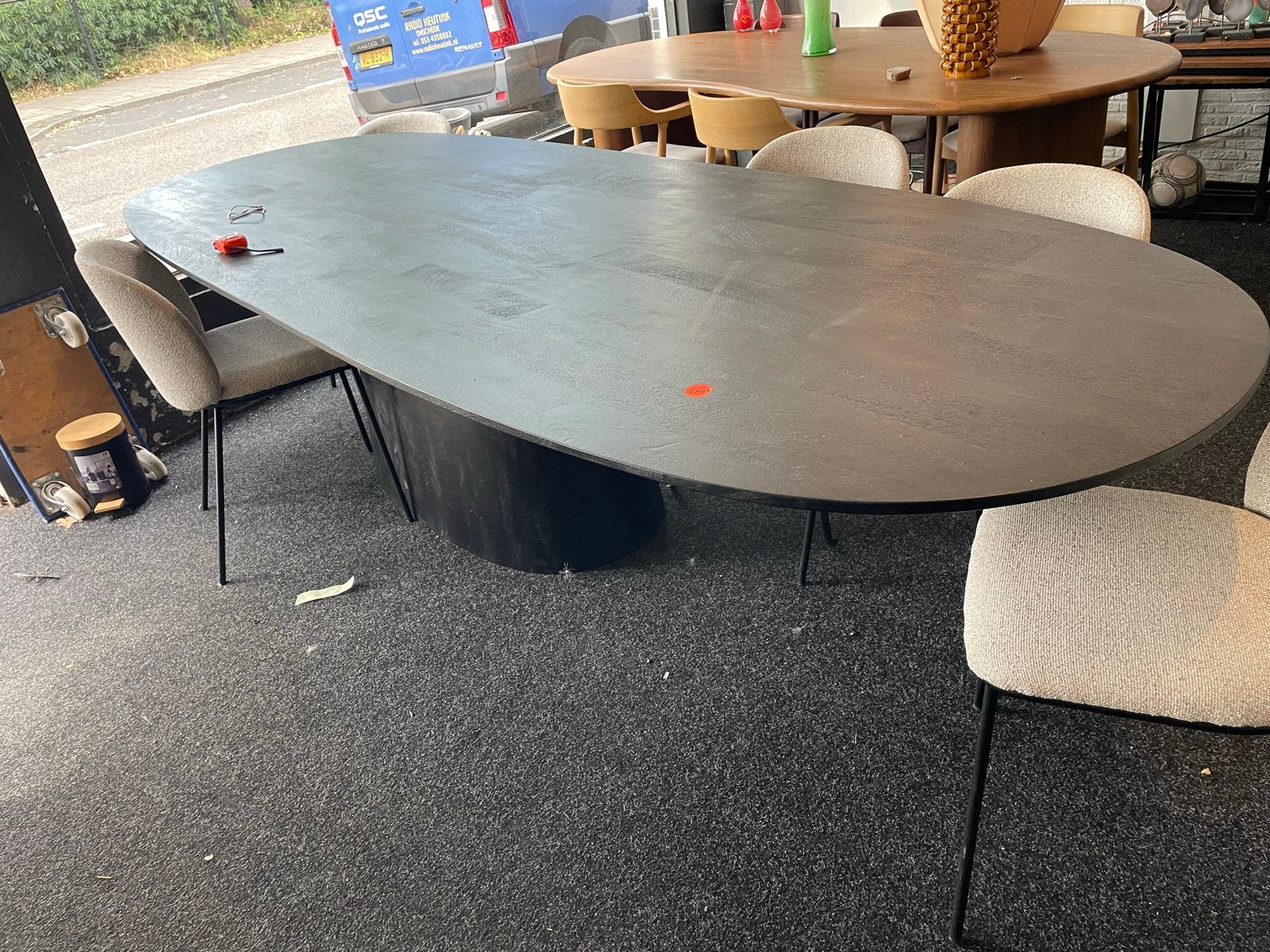 Tafel Aron 300x110 zwart massief mangohout deens ovaal, Ophalen, 100 tot 150 cm, Vijf personen of meer, Ovaal